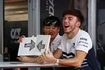 Foto zur News: Yuki Tsunoda (AlphaTauri) und Pierre Gasly (AlphaTauri)