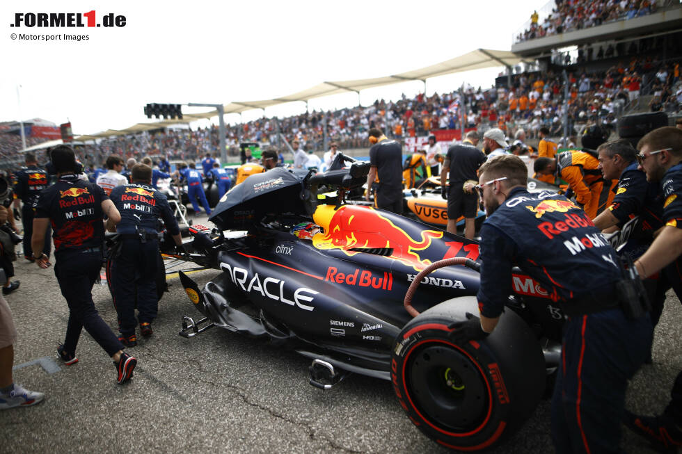 Foto zur News: Sergio Perez (Red Bull)