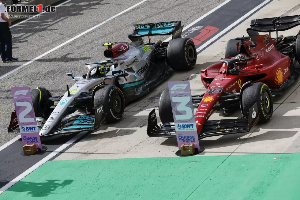 Foto zur News: Lewis Hamilton (Mercedes) und Charles Leclerc (Ferrari)