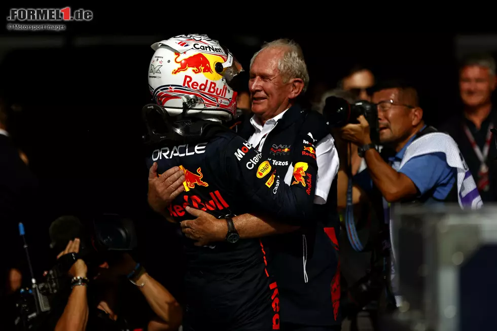 Foto zur News: Max Verstappen (Red Bull) und Helmut Marko