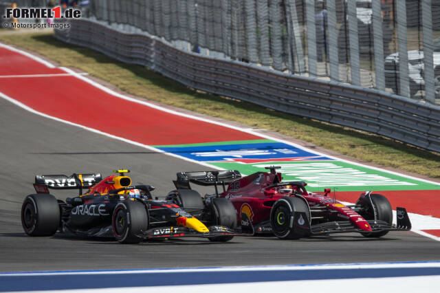 Foto zur News: Sergio Perez (Red Bull) und Charles Leclerc (Ferrari)