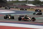 Foto zur News: Lando Norris (McLaren), Sergio Perez (Red Bull) und Pierre Gasly (AlphaTauri)