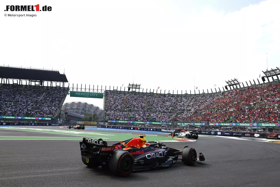 Foto zur News: Sergio Perez (Red Bull)