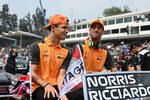 Foto zur News: Lando Norris (McLaren) und Daniel Ricciardo (McLaren)