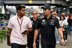 Foto zur News: Karun Chandhok und Sergio Perez (Red Bull)