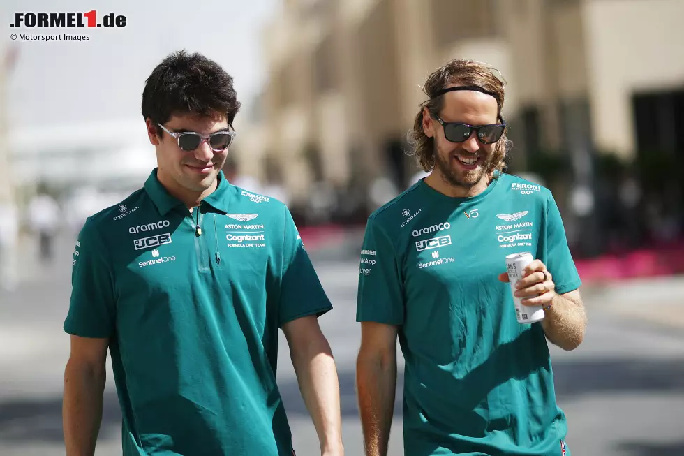 Foto zur News: Lance Stroll (Aston Martin) und Sebastian Vettel (Aston Martin)