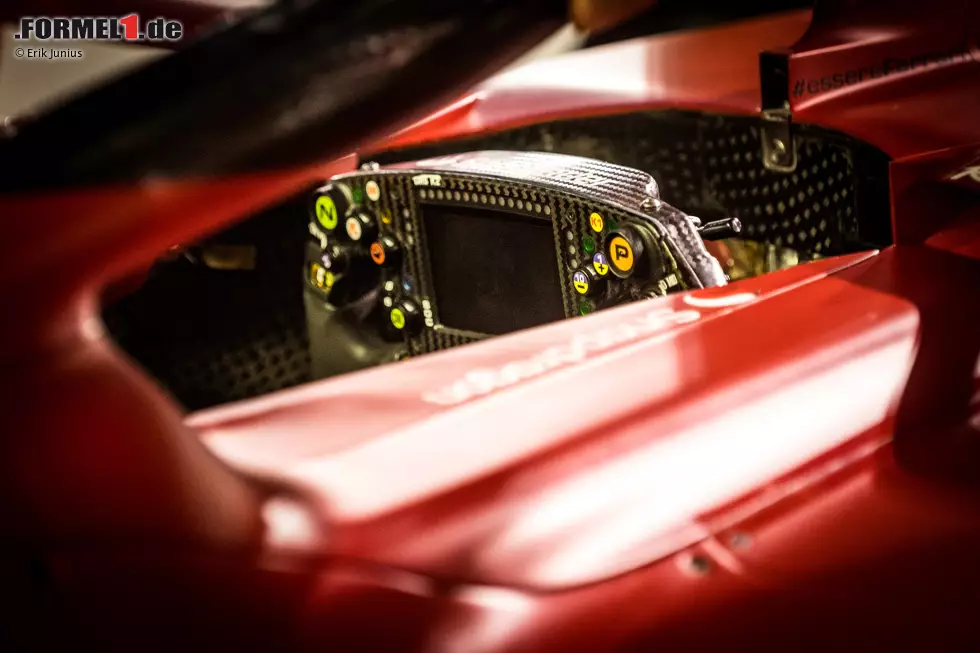 Foto zur News: Ferrari F1-75