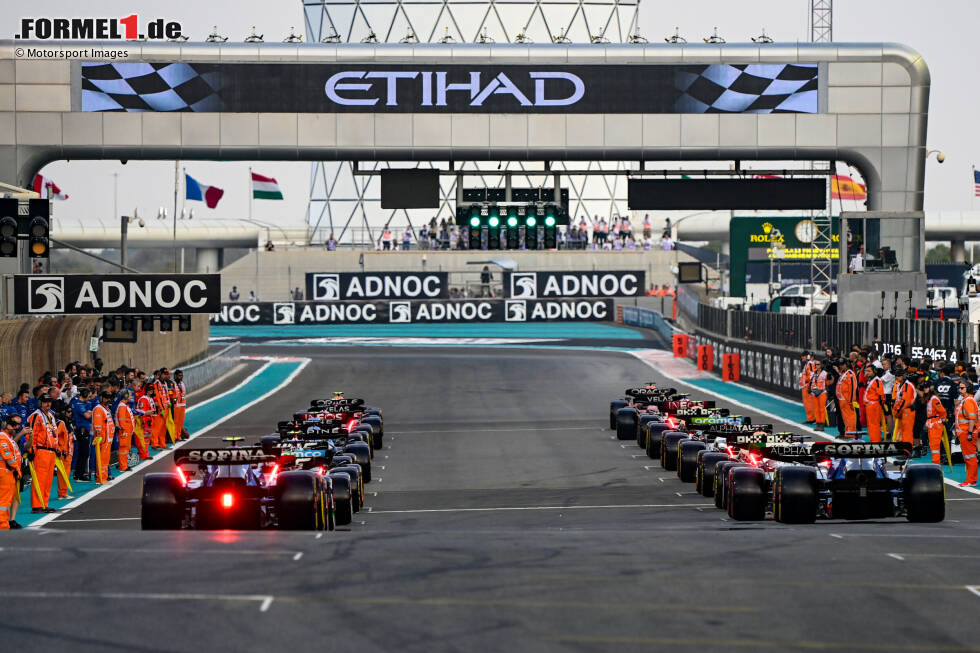 Foto zur News: Start in Abu Dhabi