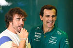 Foto zur News: Fernando Alonso und Pedro de la Rosa (Aston Martin)