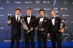 Foto zur News: Charles Leclerc (Ferrari), Max Verstappen, Sergio Perez und Christian Horner (Red Bull)