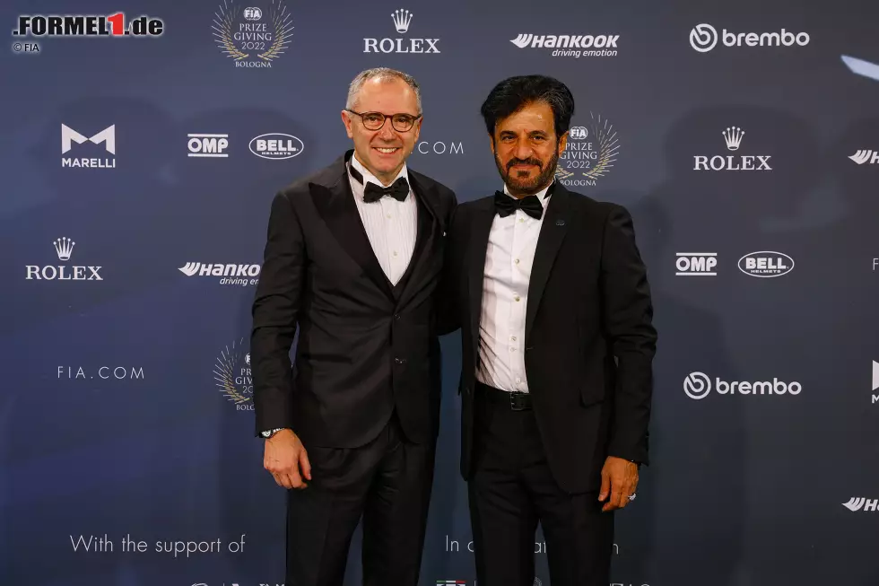 Foto zur News: Stefano Domenicali (Formel-1-CEO) und Mohammed bin Sulayem (FIA-Präsident)