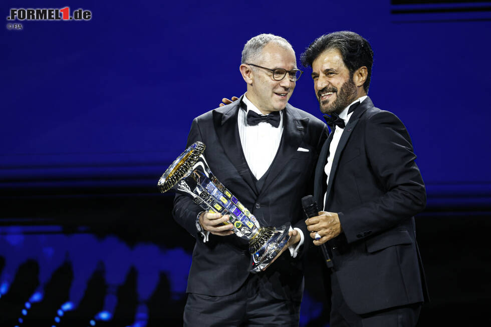 Foto zur News: Stefano Domenicali (Formel 1) und Mohammed bin Sulayem (FIA)