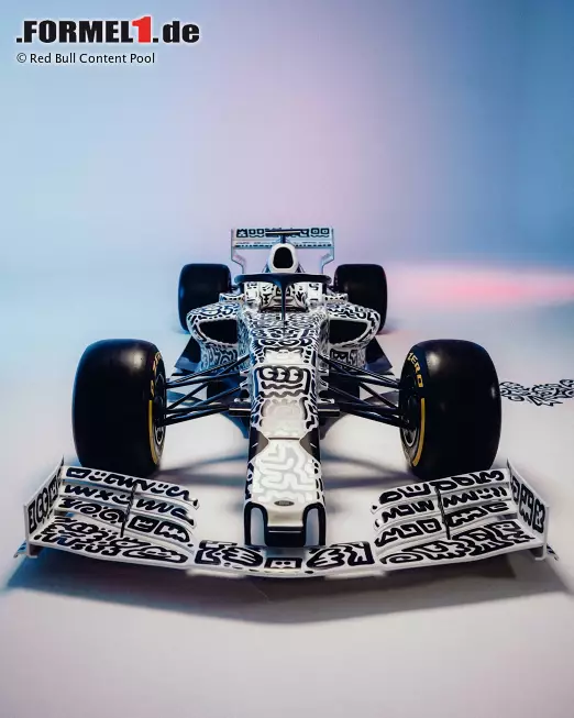 Foto zur News: Red Bull RB14 von 2018 im Sonderdesign von Mr. Doodle für Wings For Life