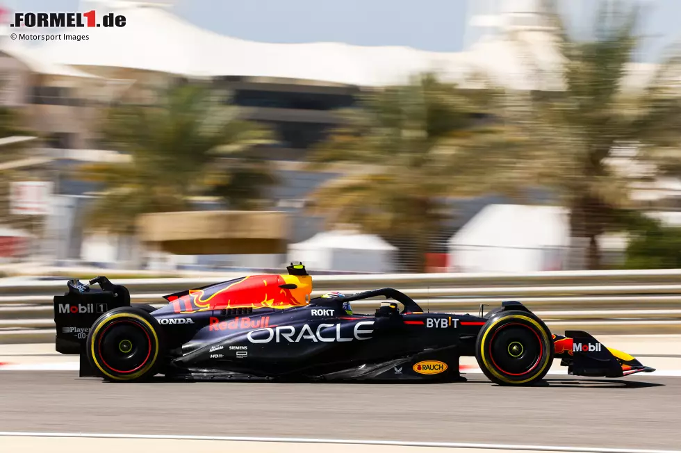 Foto zur News: Sergio Perez (Red Bull)