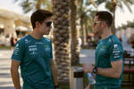 Foto zur News: Felipe Drugovich und Stoffel Vandoorne (Aston Martin)