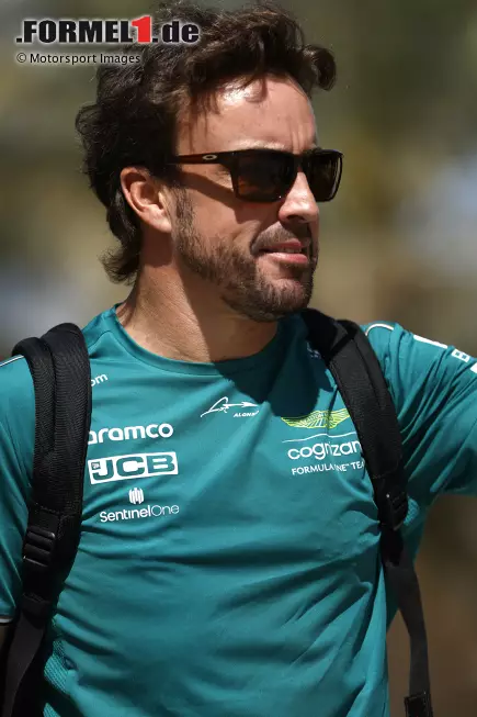 Foto zur News: Fernando Alonso (Aston Martin)