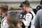 Foto zur News: Max Verstappen (Red Bull) und Nico Hülkenberg (Haas)