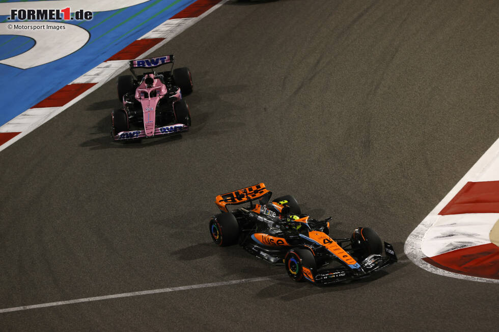 Foto zur News: Lando Norris (McLaren) und Esteban Ocon (Alpine)