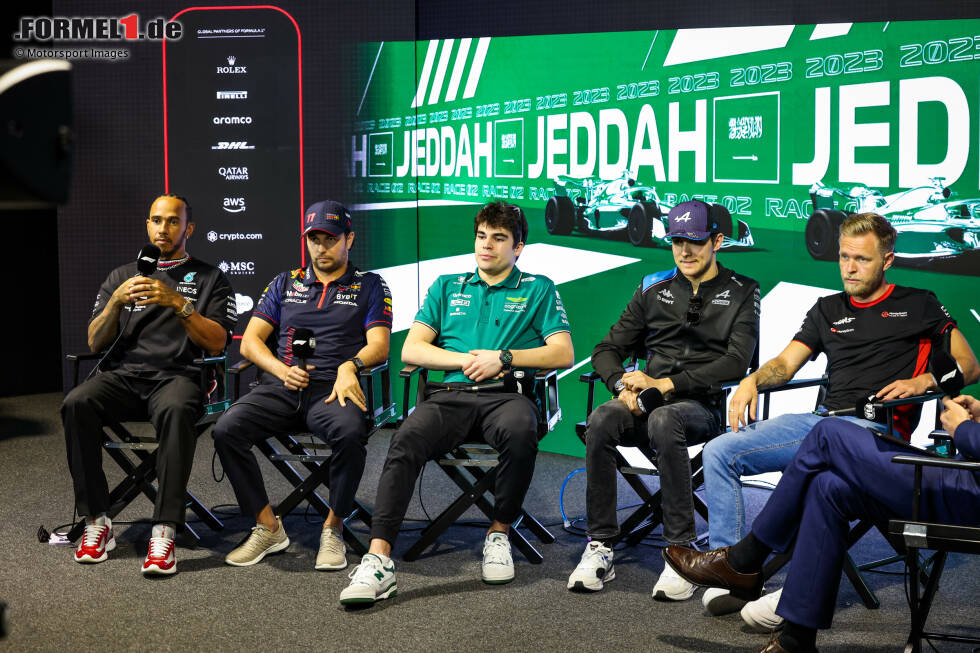 Lewis Hamilton (Mercedes), Sergio Perez (Red Bull), Lance Stroll (Aston Martin), Esteban Ocon (Alpine) und Kevin Magnussen (Haas) Lewis Hamilton (Mercedes), Sergio Perez (Red Bull), Lance Stroll (Aston Martin), Esteban Ocon (Alpine) und Kevin Magnussen (Haas)