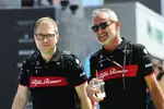 Foto zur News: Andreas Seidl und Beat Zehnder (Alfa Romeo)