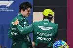 Foto zur News: Fernando Alonso (Aston Martin) und Lance Stroll (Aston Martin)