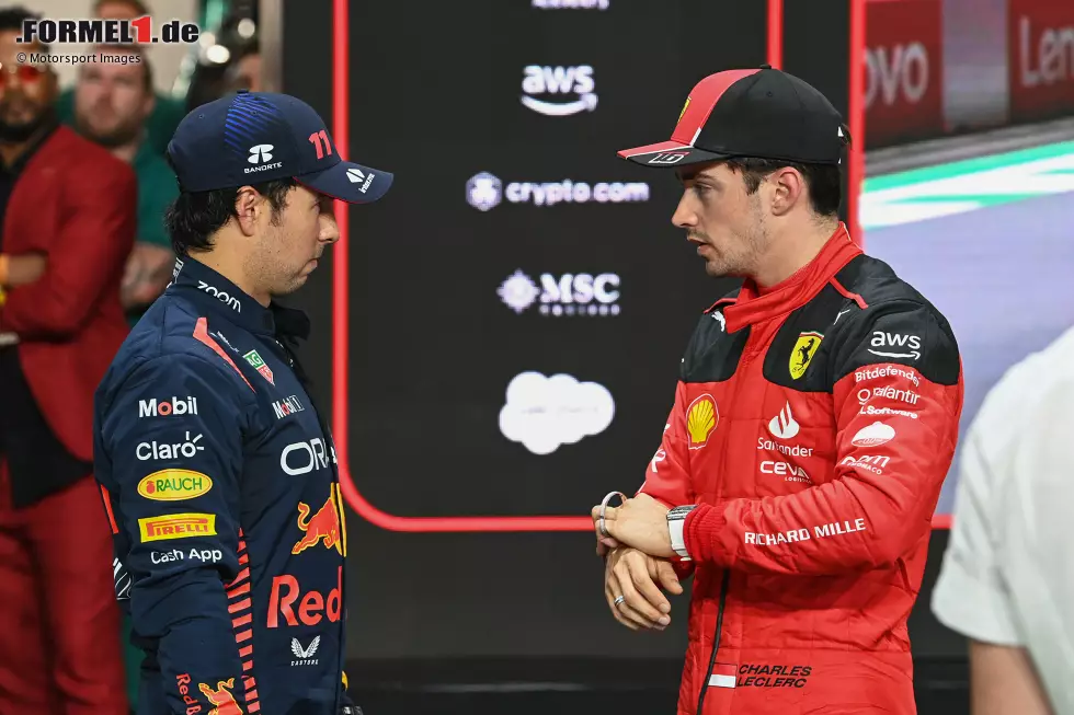 Foto zur News: Sergio Perez (Red Bull) und Charles Leclerc (Ferrari)