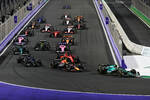 Foto zur News: Fernando Alonso (Aston Martin), Sergio Perez (Red Bull), George Russell (Mercedes), Carlos Sainz (Ferrari) und Lance Stroll (Aston Martin)