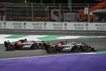 Foto zur News: Kevin Magnussen (Haas) und Nico Hülkenberg (Haas)