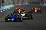 Foto zur News: Logan Sargeant (Williams), Nyck de Vries (AlphaTauri) und Lando Norris (McLaren)