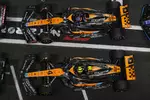 Foto zur News: Lando Norris (McLaren) und Oscar Piastri (McLaren)