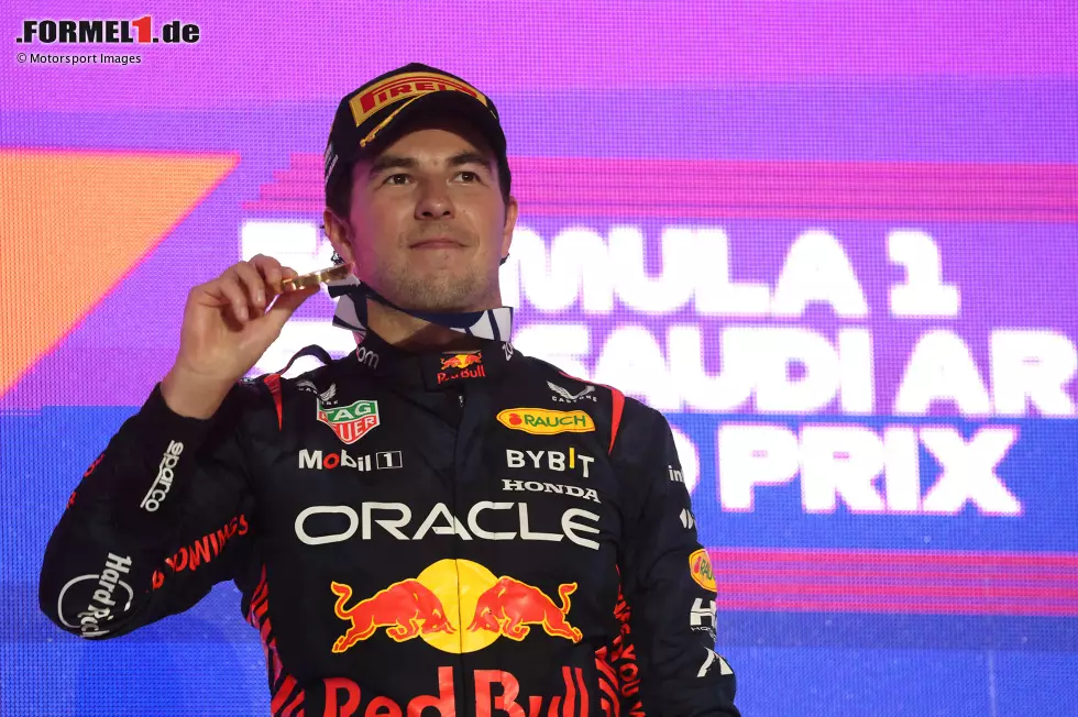 Foto zur News: Sergio Perez (Red Bull)