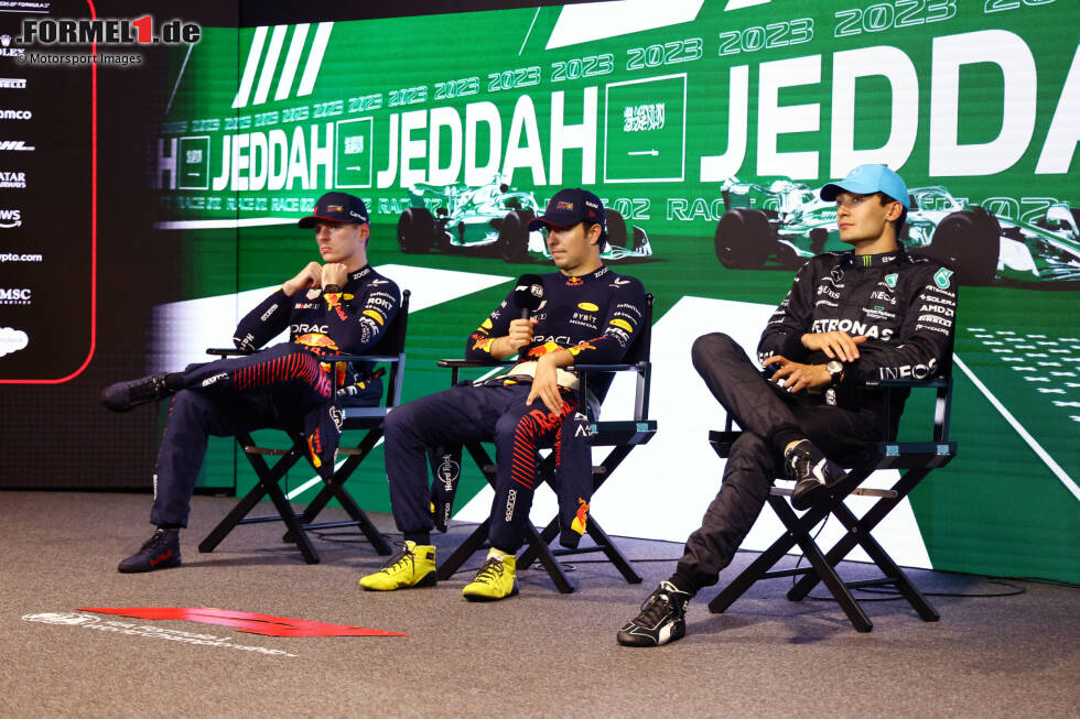 Foto zur News: Max Verstappen (Red Bull), Sergio Perez (Red Bull) und George Russell (Mercedes)