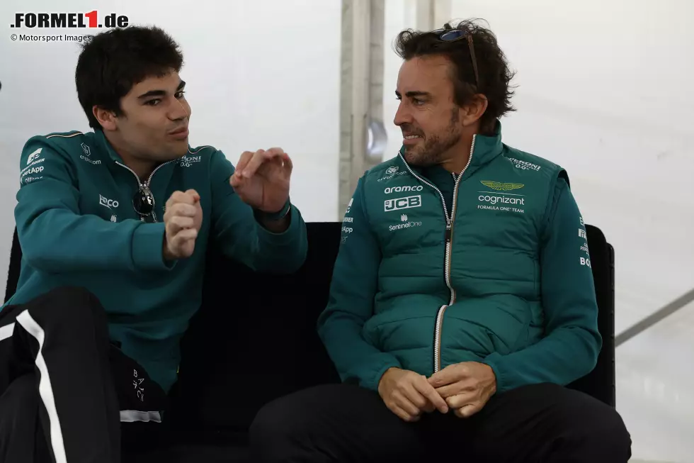 Foto zur News: Lance Stroll (Aston Martin) und Fernando Alonso (Aston Martin)