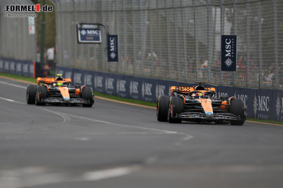 Foto zur News: Oscar Piastri (McLaren) und Lando Norris (McLaren)