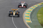 Foto zur News: Lando Norris (McLaren) und Nico Hülkenberg (Haas)