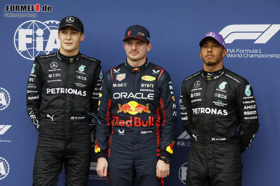 Foto zur News: George Russell (Mercedes), Max Verstappen (Red Bull) und Lewis Hamilton (Mercedes)