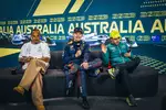 Foto zur News: Lewis Hamilton (Mercedes), Max Verstappen (Red Bull) und Fernando Alonso (Aston Martin)