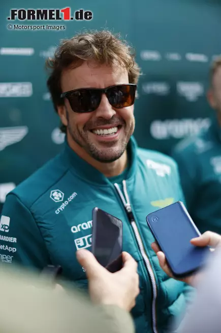 Foto zur News: Fernando Alonso (Aston Martin)