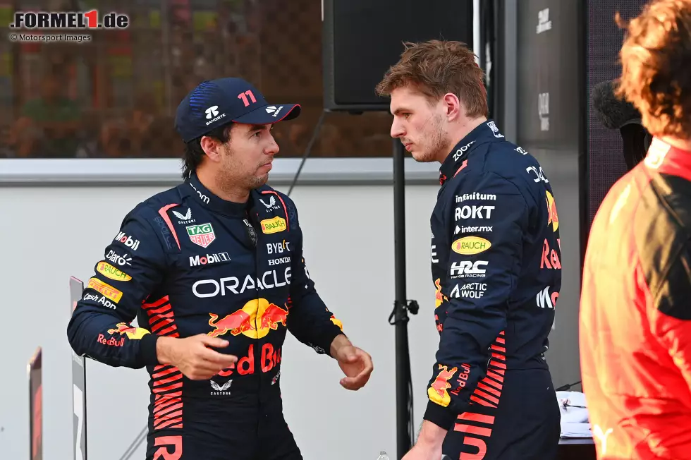 Foto zur News: Sergio Perez (Red Bull), Max Verstappen (Red Bull) und Charles Leclerc (Ferrari)