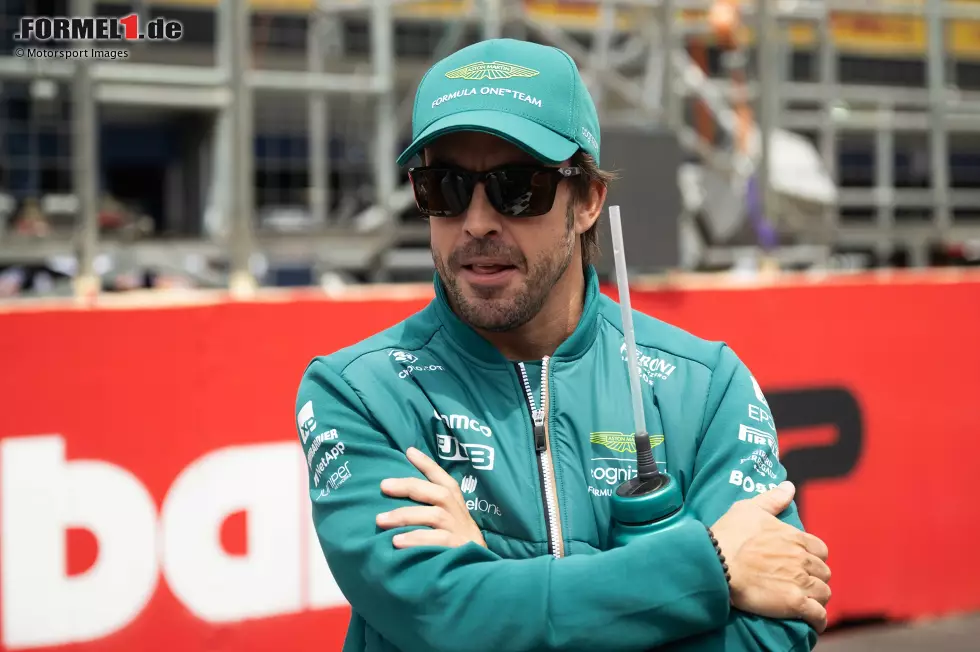 Foto zur News: Fernando Alonso (Aston Martin)