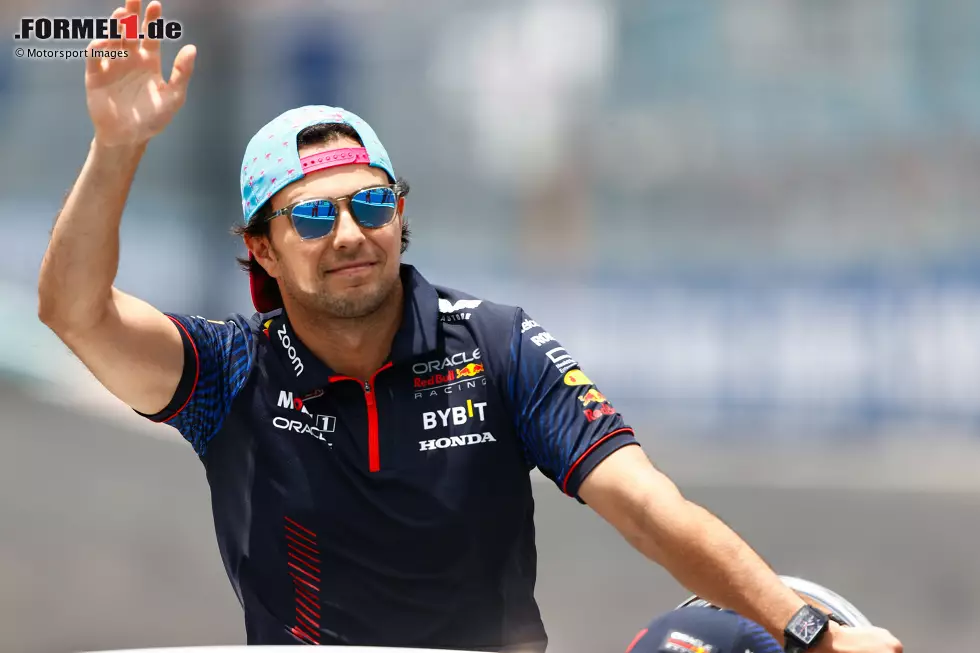 Foto zur News: Sergio Perez (Red Bull)