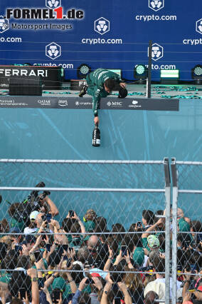 Fernando Alonso (Aston Martin) 