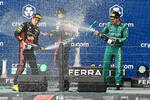 Gallerie: Sergio Perez (Red Bull), Max Verstappen (Red Bull) und Fernando Alonso (Aston Martin)