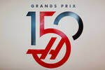Foto zur News: Haas-Logo zum 150. Grand Prix in der Formel 1