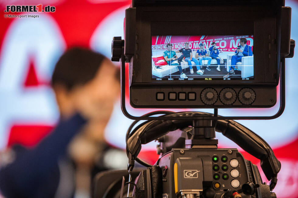 Fernando Alonso (Aston Martin), Kevin Magnussen (Haas), Sergio Perez (Red Bull) und Yuki Tsunoda (AlphaTauri) Fernando Alonso (Aston Martin), Kevin Magnussen (Haas), Sergio Perez (Red Bull) und Yuki Tsunoda (AlphaTauri)