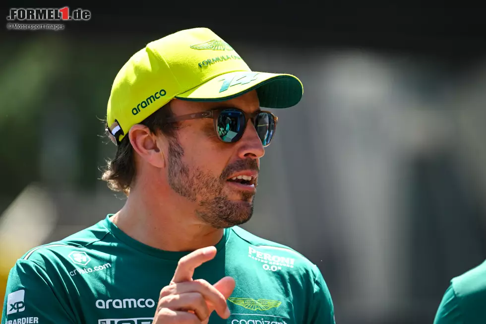 Foto zur News: Fernando Alonso (Aston Martin)