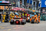 Foto zur News: Oscar Piastri (McLaren) und Lando Norris (McLaren)