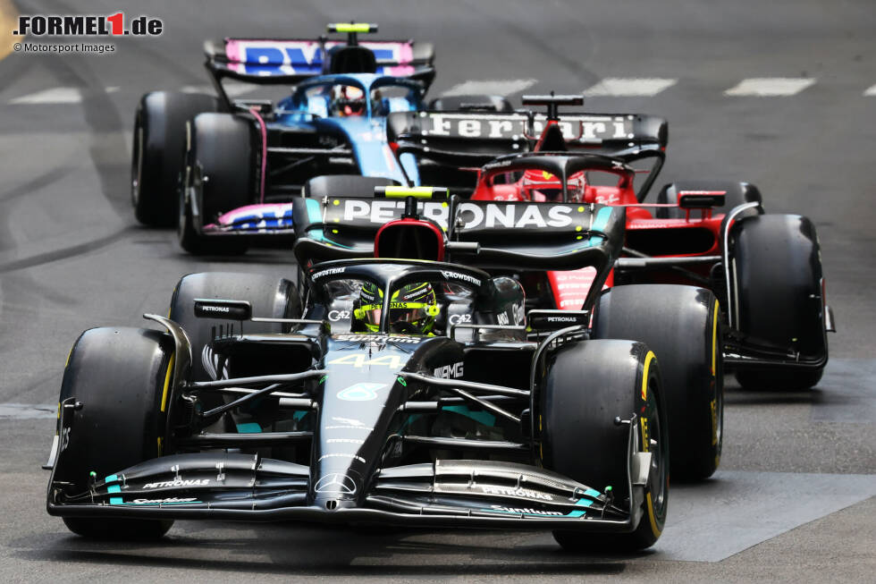 Foto zur News: Lewis Hamilton (Mercedes), Charles Leclerc (Ferrari) und Pierre Gasly (Alpine)
