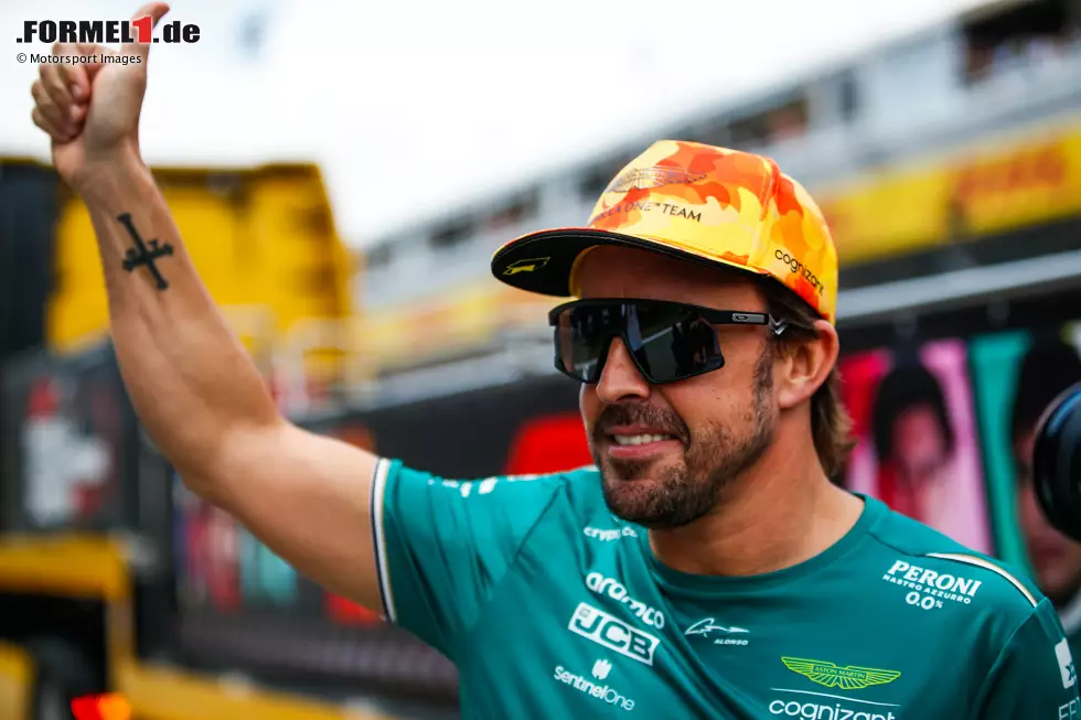 Foto zur News: Fernando Alonso (Aston Martin)