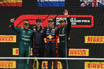 Foto zur News: Fernando Alonso (Aston Martin), Adrian Newey, Max Verstappen (Red Bull) und Lewis Hamilton (Mercedes)